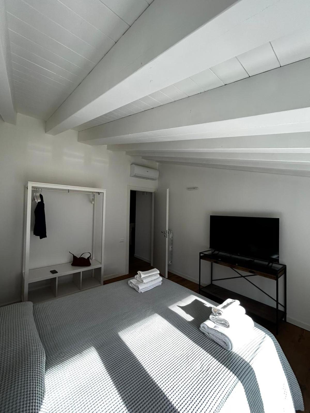 Waterfront Balcony I Grani 5 Resort Grand Suite Livorno Luaran gambar